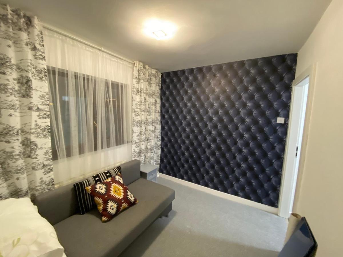 Hollemeadow Villa Bloxwich Dış mekan fotoğraf